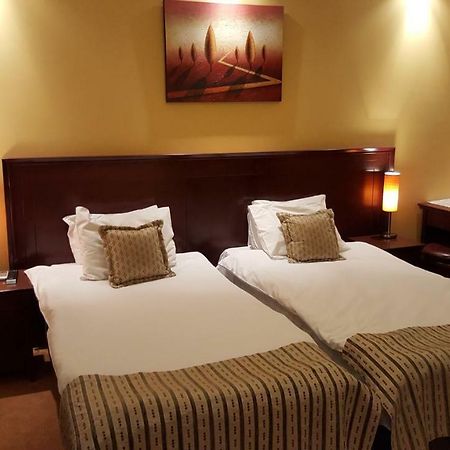 Garni Hotel Contact Beograd Ngoại thất bức ảnh