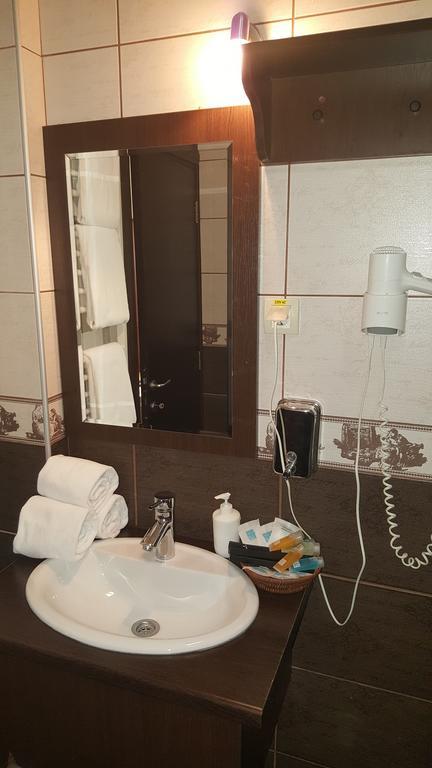 Garni Hotel Contact Beograd Ngoại thất bức ảnh