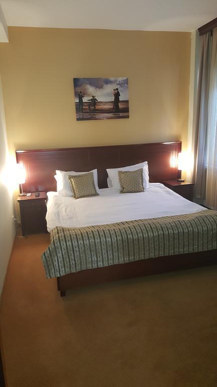 Garni Hotel Contact Beograd Ngoại thất bức ảnh