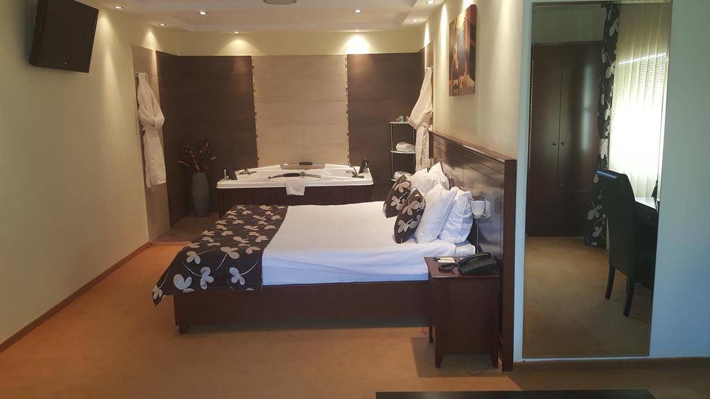 Garni Hotel Contact Beograd Ngoại thất bức ảnh