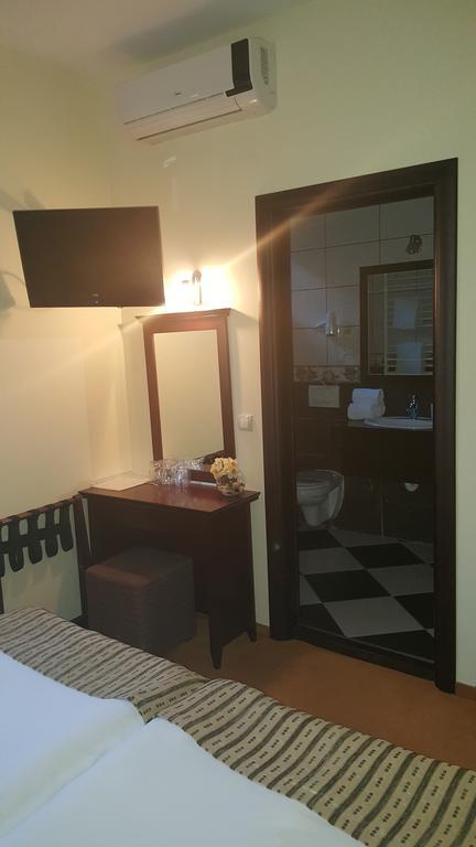 Garni Hotel Contact Beograd Ngoại thất bức ảnh