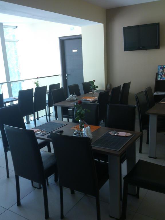 Garni Hotel Contact Beograd Ngoại thất bức ảnh