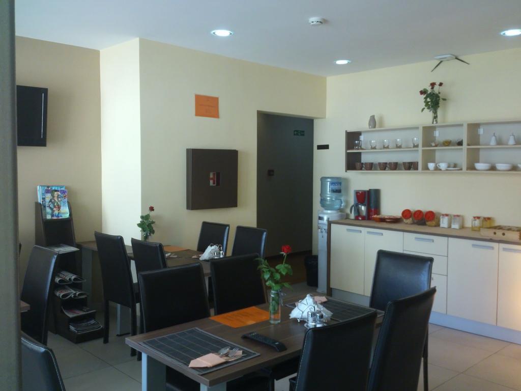 Garni Hotel Contact Beograd Ngoại thất bức ảnh