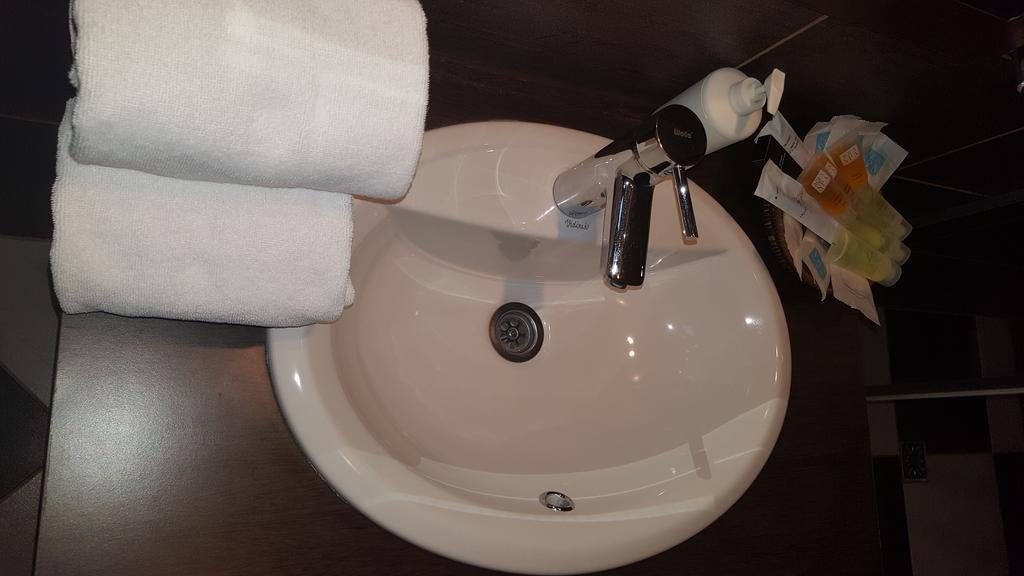 Garni Hotel Contact Beograd Ngoại thất bức ảnh