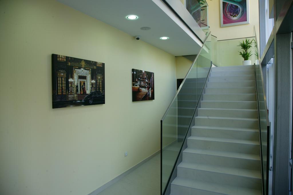 Garni Hotel Contact Beograd Ngoại thất bức ảnh