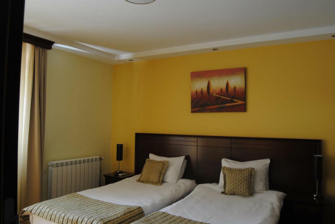 Garni Hotel Contact Beograd Ngoại thất bức ảnh